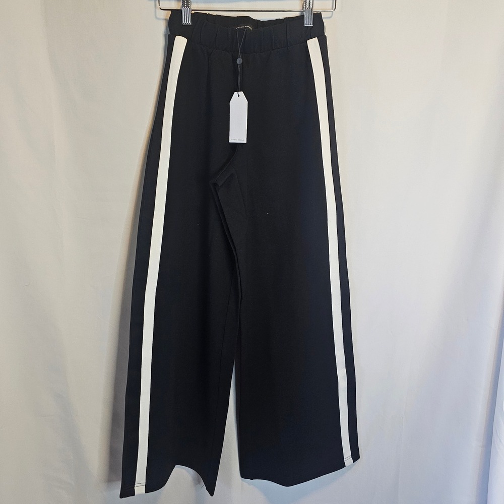 Universal Standard Black Wide Leg Cropped Pants with White Stripe - 4XS=XS New